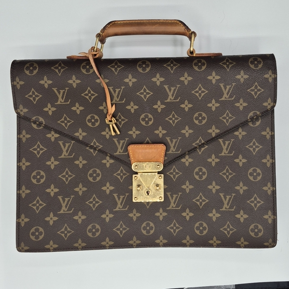 Louis Vuitton Other - AUTHENTIC Louis Vuitton Classic Monogram Briefcase W Keys